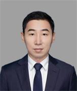 何英
